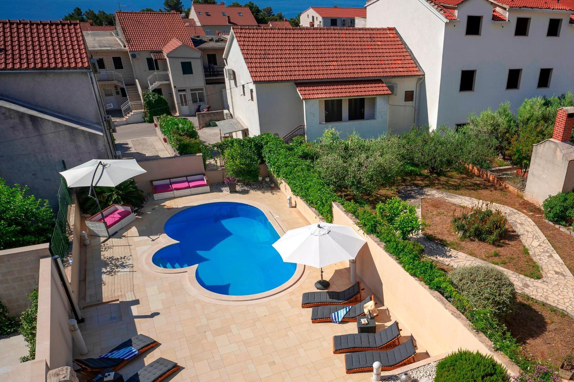 Hektorovic Poolside Apartments Bol Esterno foto